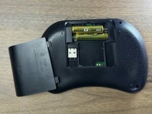 Mini Clavier Sans Fil 2,4GHz avec Touchpad & Rétroéclairage – Rechargeable & Multifonction – Image 3
