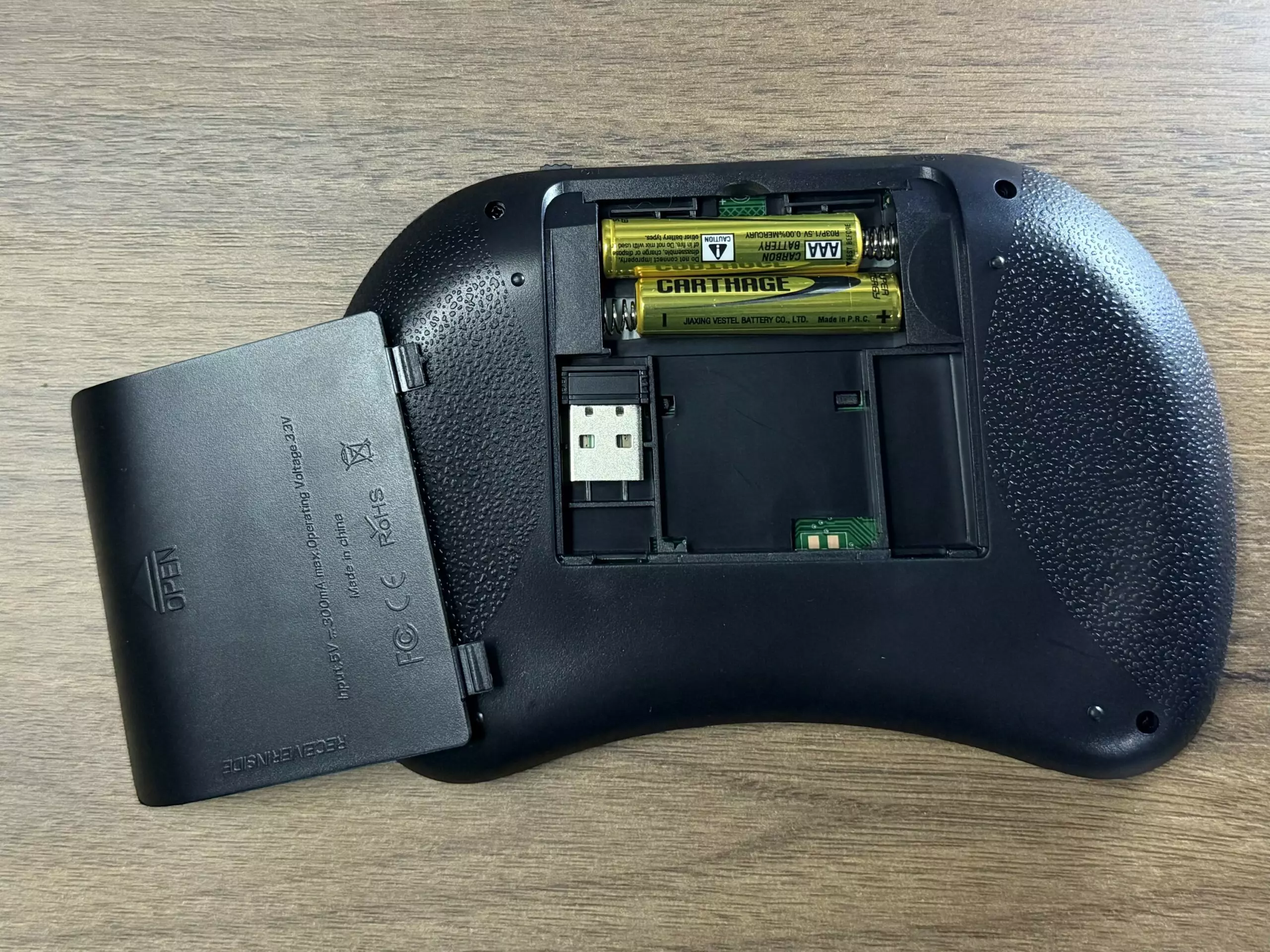 Mini Clavier Sans Fil 2,4GHz avec Touchpad & Rétroéclairage – Rechargeable & Multifonction – Image 5